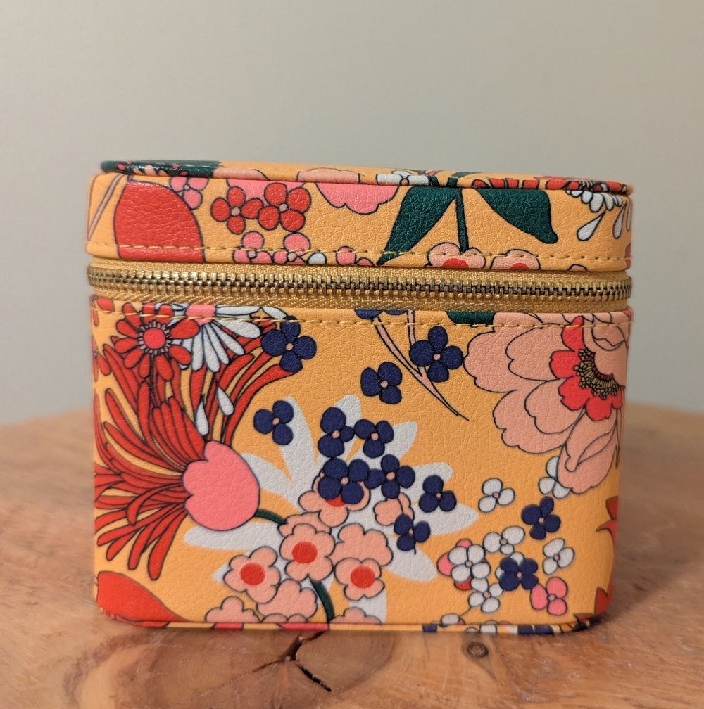 Ban.do Getaway Jewelry Organizer